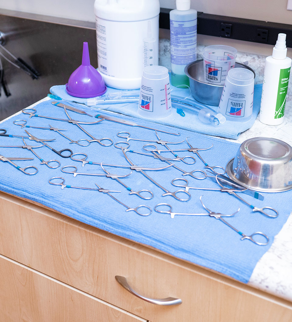 surgical instruments